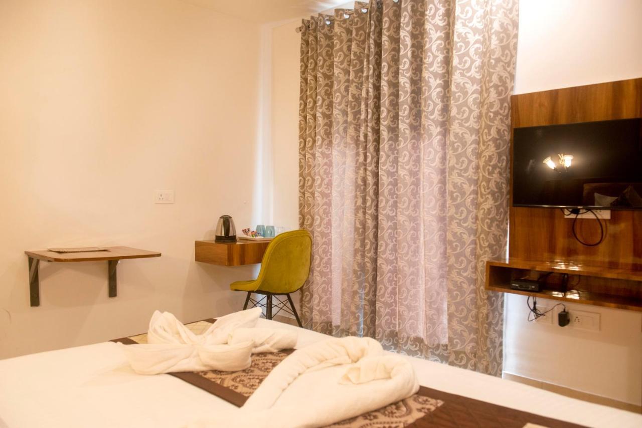 Posh Residency Huda City Center Gurgaon Exterior foto