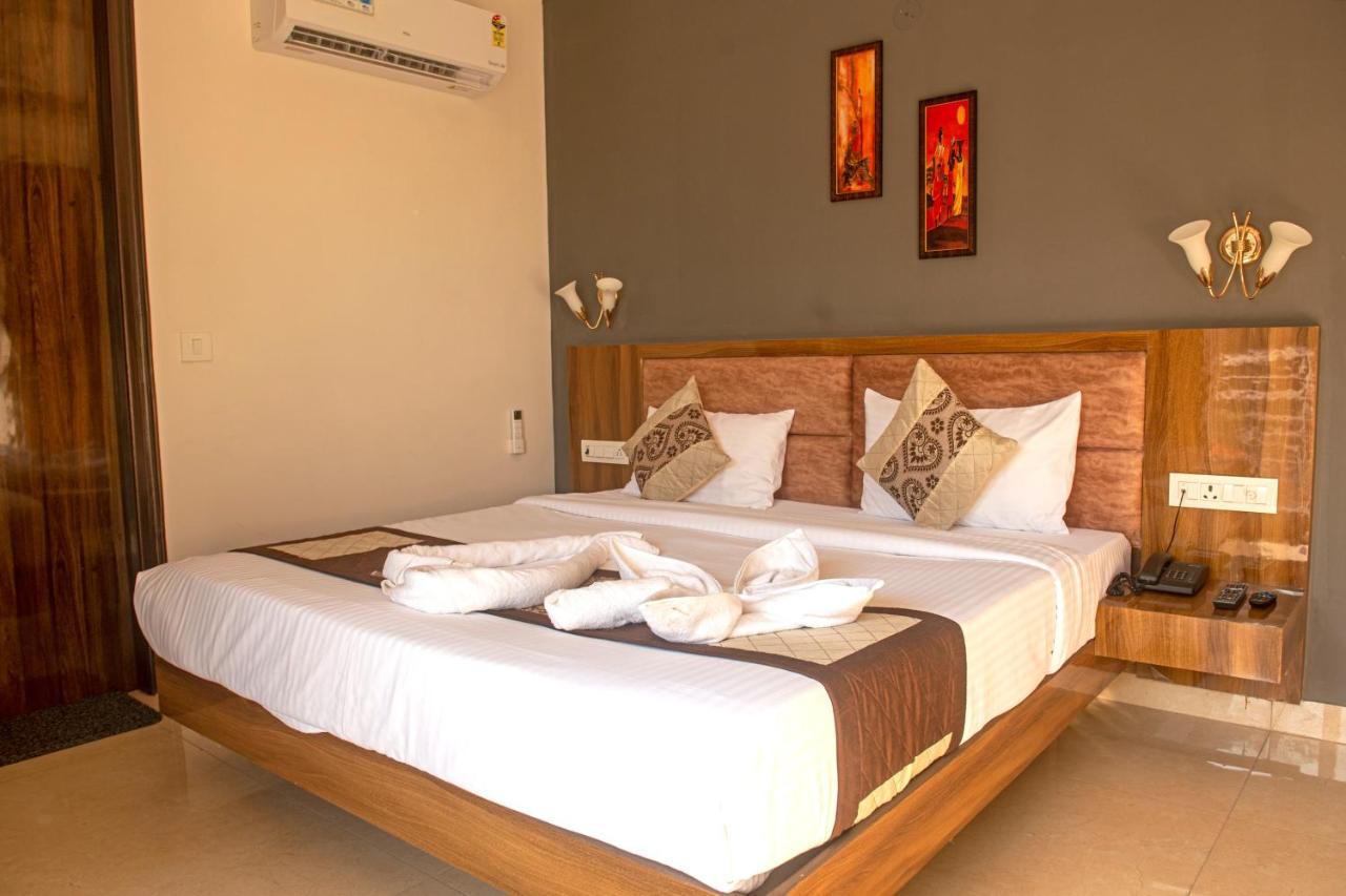 Posh Residency Huda City Center Gurgaon Exterior foto